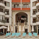 Apartment Rich Collective Nesebar