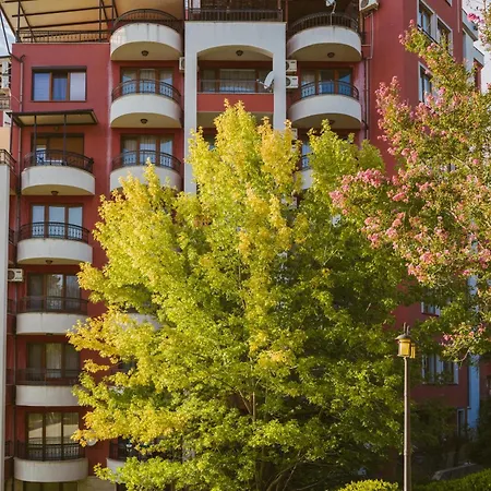 Apartment Complex Rich *