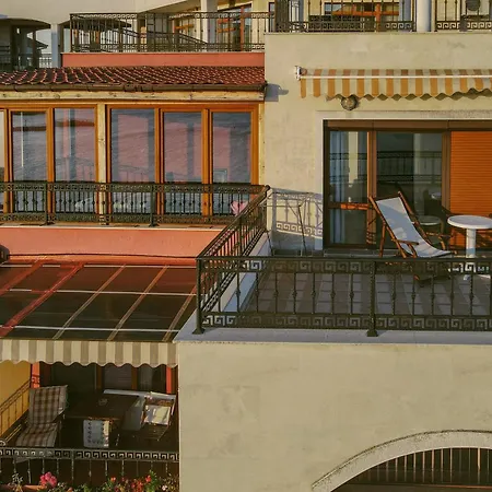 Rich Collective Apartment Nesebar