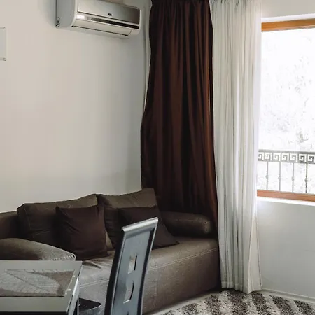 Апартамент Rich Collective