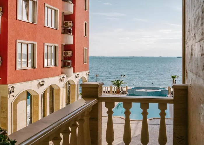 Apartment Rich Collective Nesebar