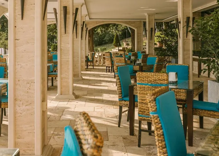 Apartment Rich Collective *