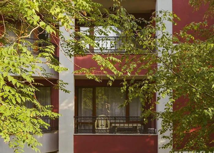 Rich Collective * Nesebar