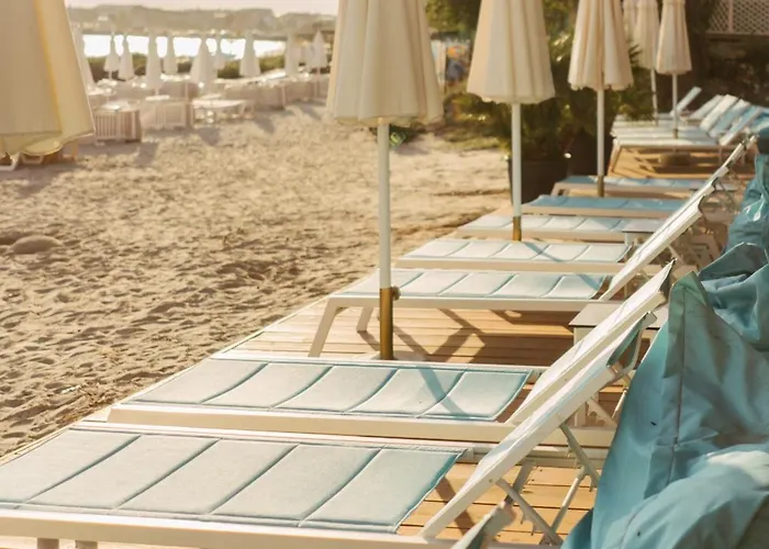 Apartment Rich Collective *